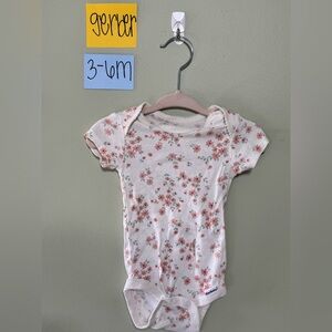 NWOT Infant Gerber Cream and Pink Floral Baby Onesie, 3-6 Months